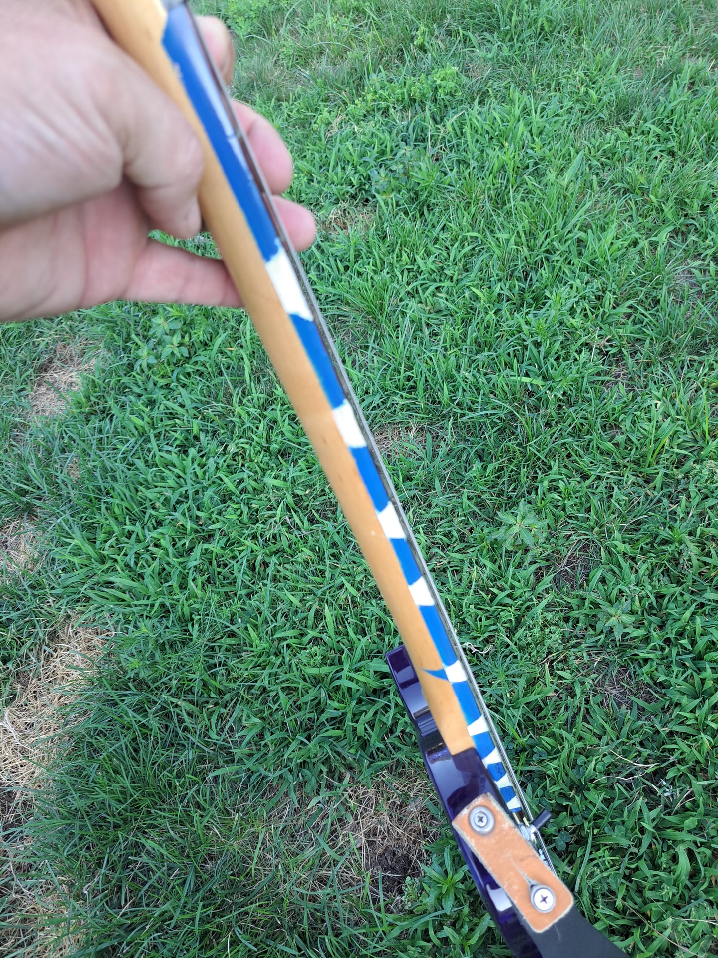 ๐ธ GRAND BLUE LUCITE AXE โ pSTRAIGHT-UP SCREAM MACHINE, CUZZ! ๐ธ