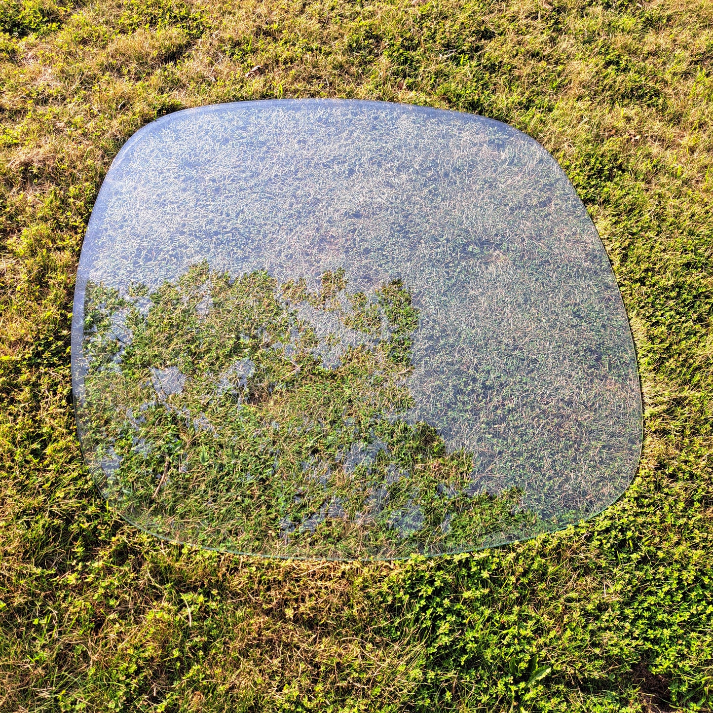 π₯ ELEGANT ROUND GLASS TABLE TOP β BEVELED EDGE β GREAT CONDITION π₯
β¨41" Across β’ 47" Diagonal