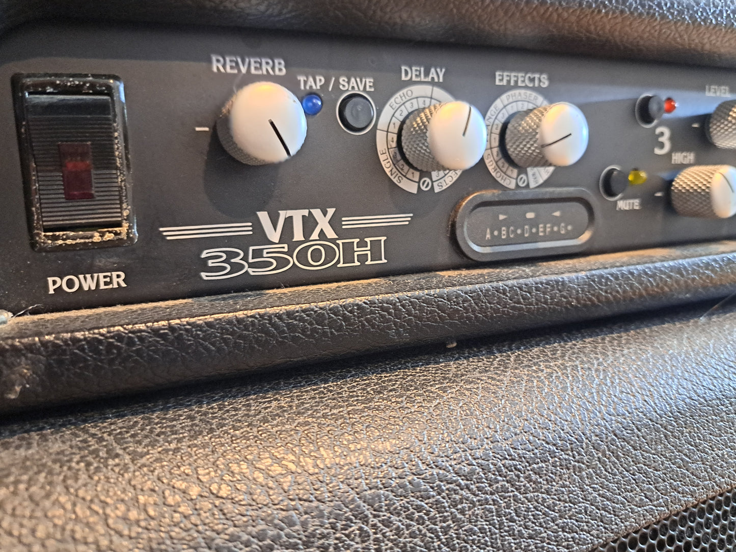 CRATE VTX350H STACK WIT GX412S CAB – STRAIGHT SAVAGE, LOUD AF, & BUILT TO WRECK YO NEIGHBORHOOD
