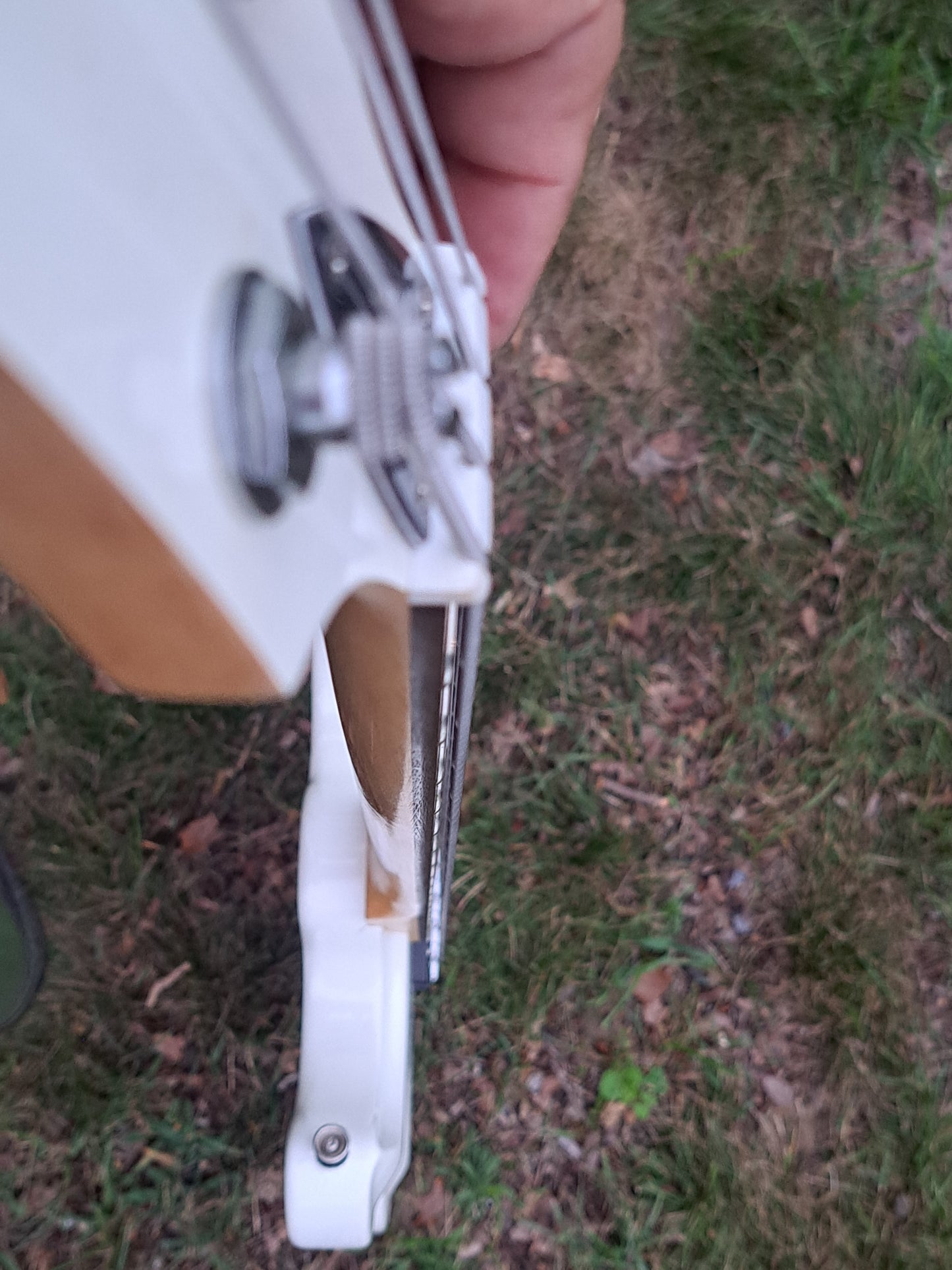 🎸 ARIA DIAMOND ELECTRIC BASS – JAZZ PICKUPS, MOSRITE VIBES, WHITE ICE DRIP 🎸