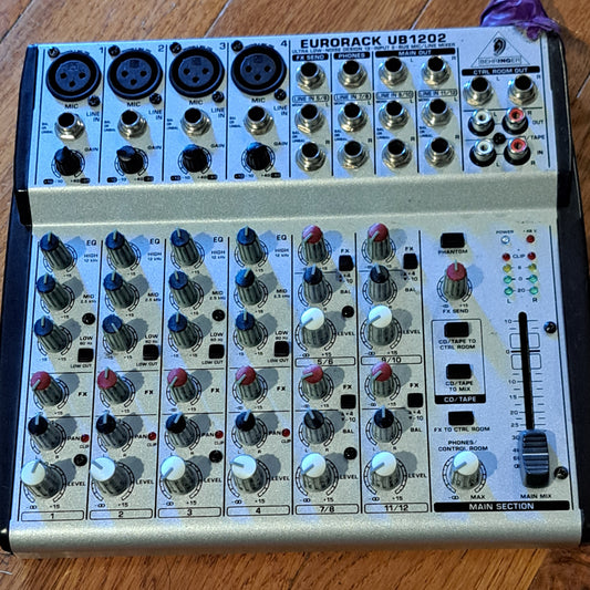 Eurorack UB-1202 Mixer with Case