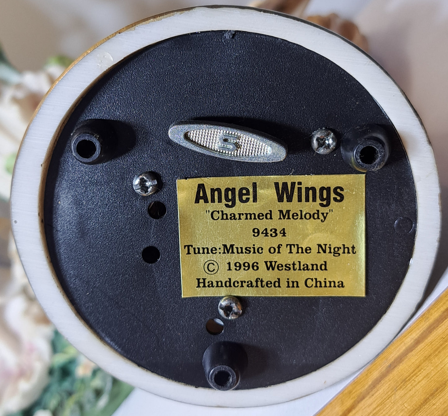 🌟 Angel Wings Musical Figurine – “Charmed Melody” | Plays Music of the Night 🌙🕊️