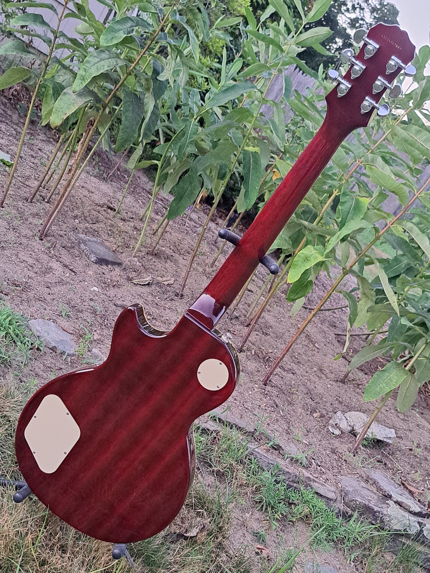 🎸✨ Epiphone Les Paul Standard PlusTop PRO – Translucent Red - Excellent